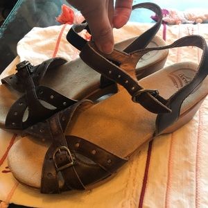 Dansko sandals Sz 9